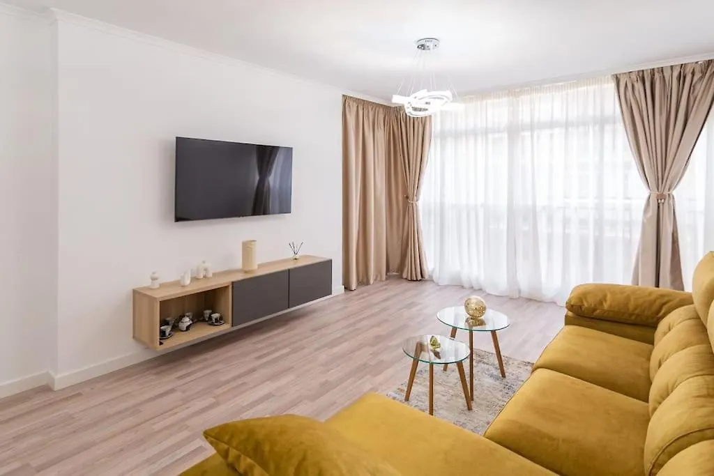 Apartment Near The City Centre + Free Parking مالقة