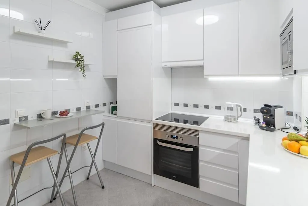 Apartment Near The City Centre + Free Parking مالقة